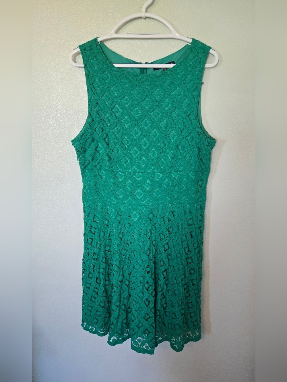 Tiana B. | Kelly Green Lace Sleeveless Midi Dress Size 18